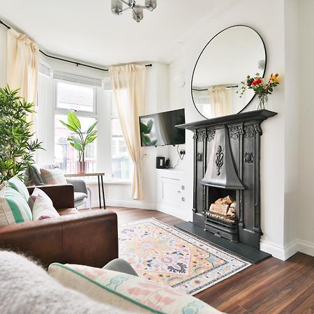 Fresh Cardiff Bay 2 Bedroom House- 3 Tv'S Exteriér fotografie